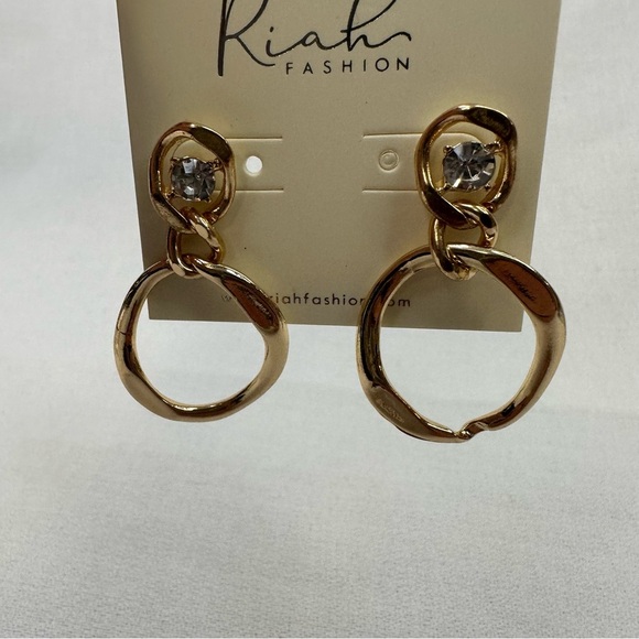 Dangle Earrings Gold Tone With Clear Rhinestone - Picture 4 of 6